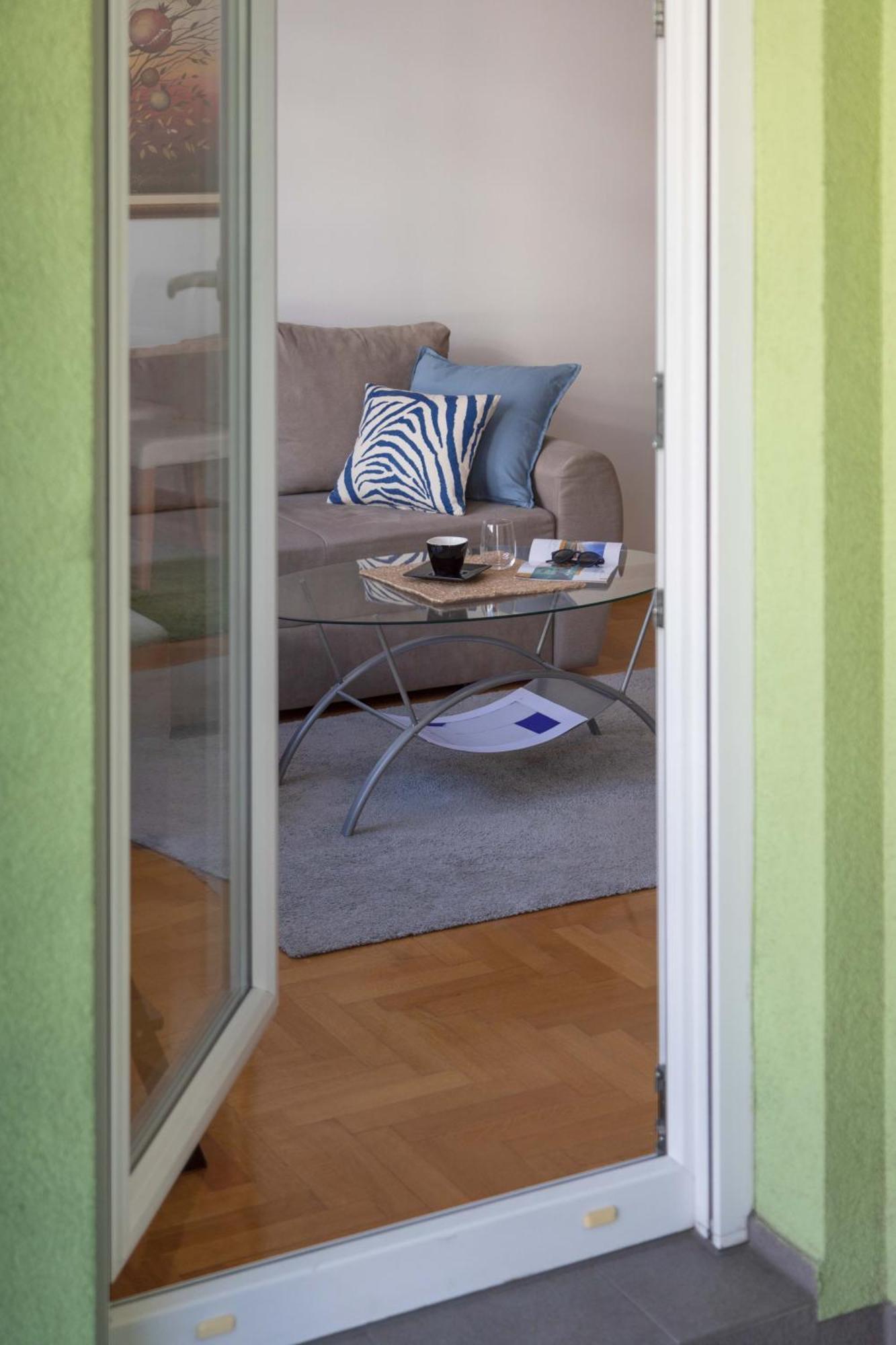 Ferienwohnung Sunny 1Bdr With Balcony & Parking Zagreb Exterior foto