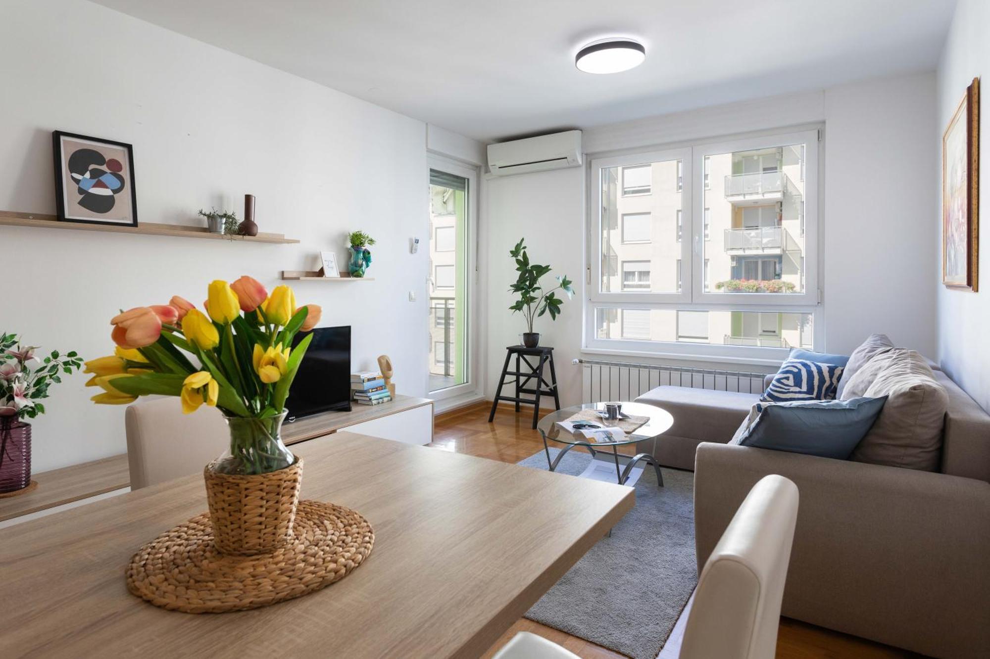 Ferienwohnung Sunny 1Bdr With Balcony & Parking Zagreb Exterior foto